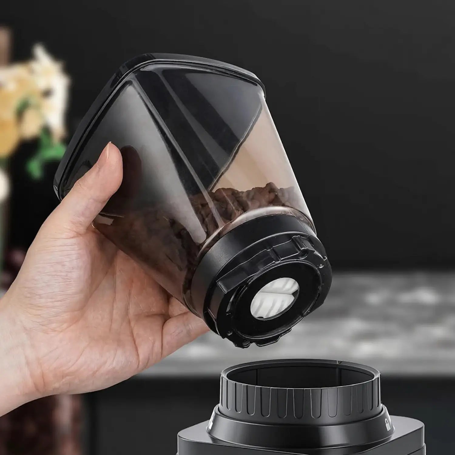 Large capacity with locking system bean hopper